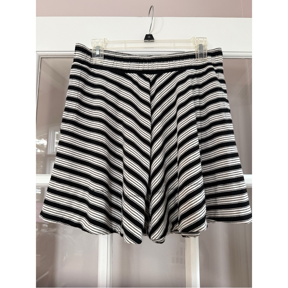 Ann Taylor LOFT Black & White Striped Flare Pull-On Mini Skirt